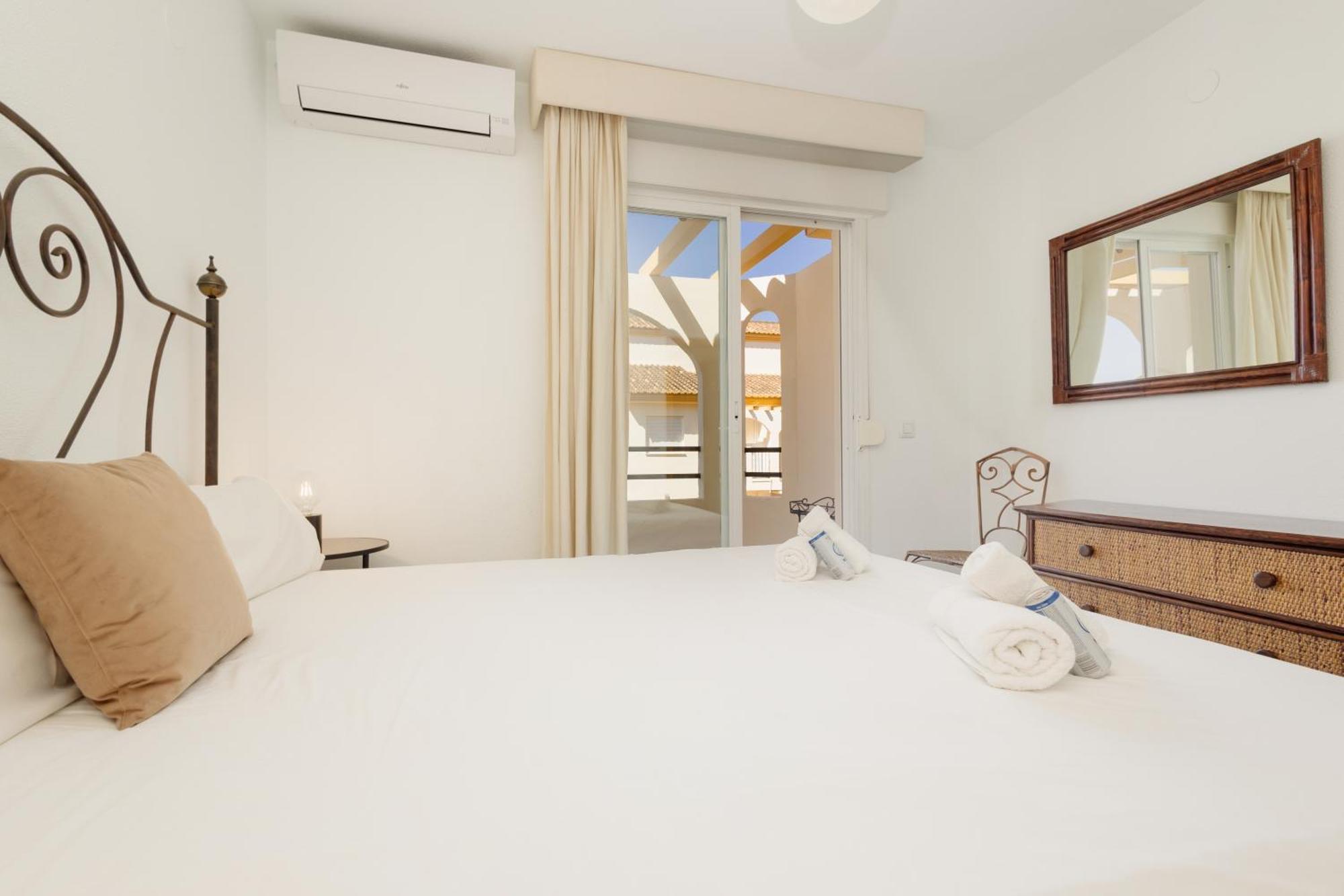 Beautiful Townhouse Walking Distance To The Beach In Costabella, מארבלה מראה חיצוני תמונה