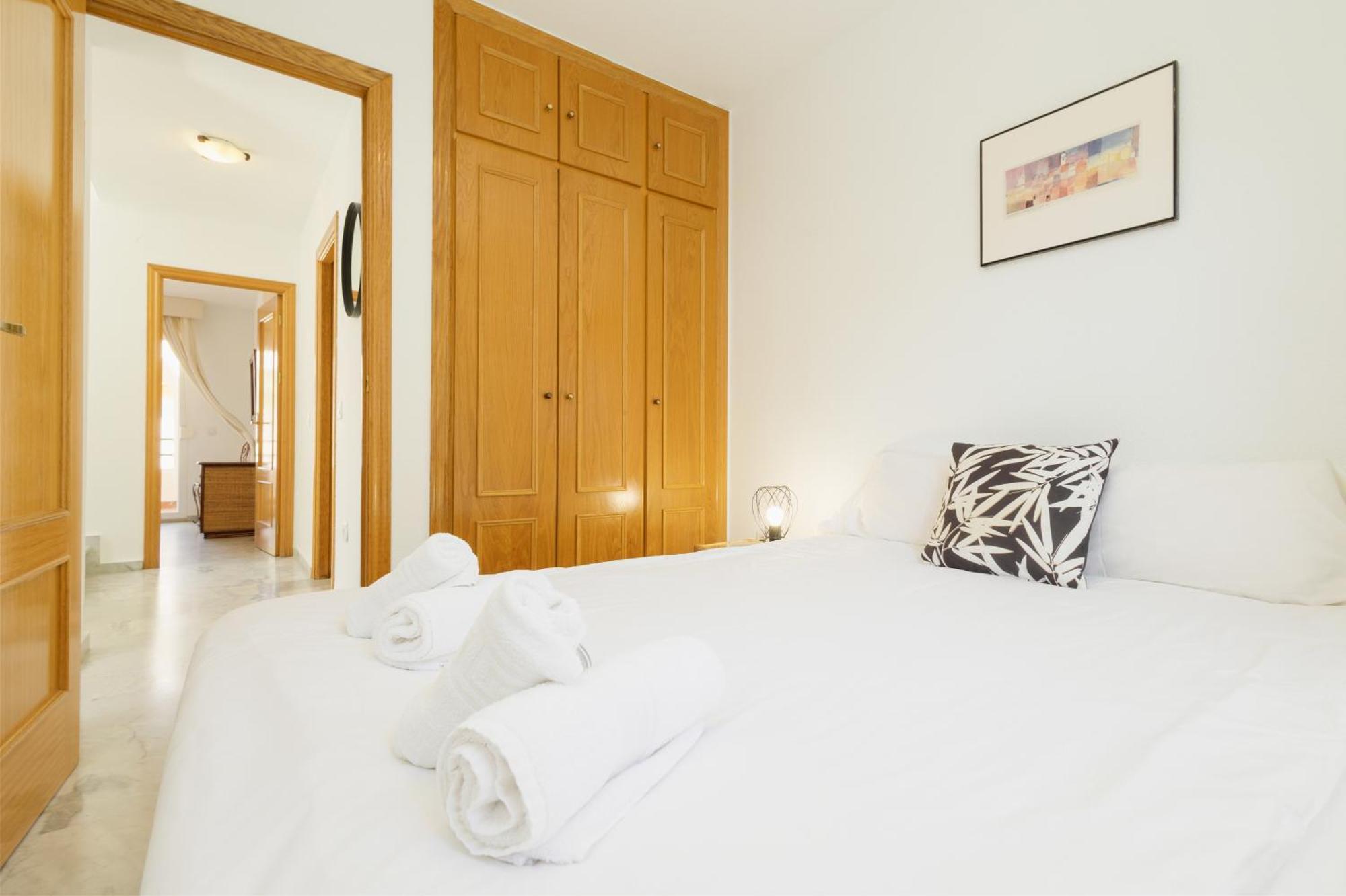 Beautiful Townhouse Walking Distance To The Beach In Costabella, מארבלה מראה חיצוני תמונה