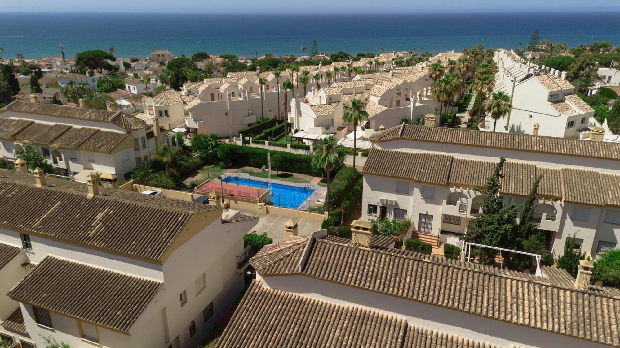 Beautiful Townhouse Walking Distance To The Beach In Costabella, מארבלה מראה חיצוני תמונה